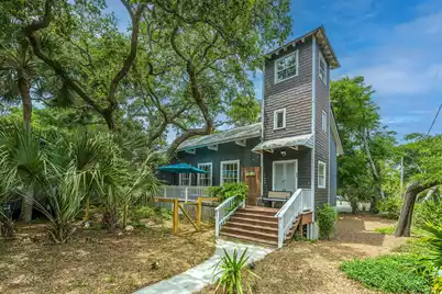 622 Cooper Avenue E, Folly Beach, SC 29439 - Photo 3