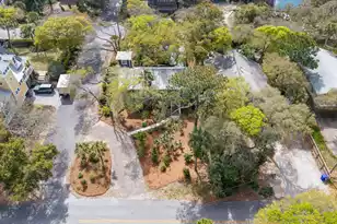 622 Cooper Ave E, Folly Beach, SC 29439 - Photo 31