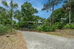 622 Cooper Ave E, Folly Beach, SC 29439 - Photo 47