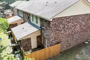 105 Magwood Dr, Summerville, SC 29485 - Photo 5