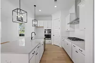 100 Carolina Avenue E, Summerville, SC 29483 - Photo 9