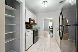 607 Green Castle Dr, Goose Creek, SC 29445 - Photo 3