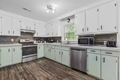 245 Lake Drive, Summerville, SC 29483 - Photo 7