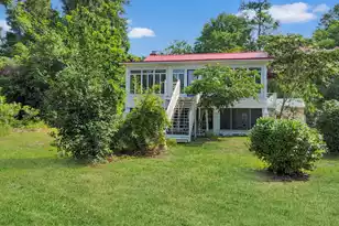 1201 Crescent St, Summerton, SC 29148 - Photo 3