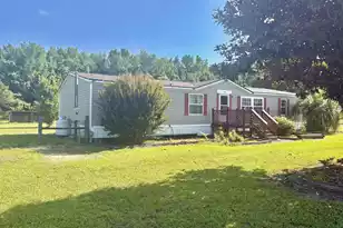 1646 Wells Rd, Summerton, SC 29148 - Photo 1