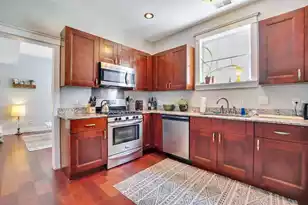 66 America St, Charleston, SC 29403 - Photo 9