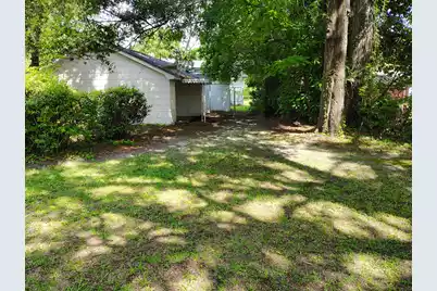 406 Thames Street, Manning, SC 29102 - Photo 29