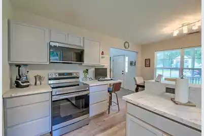 2538 Wayne Scott Court, Charleston, SC 29414 - Photo 5