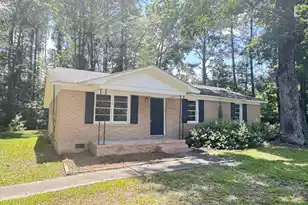 114 Madison St, Walterboro, SC 29488 - Photo 1