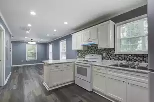 227 Grace St, Walterboro, SC 29488 - Photo 11