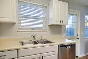 415 Parkdale Dr, Charleston, SC 29414 - Photo 5