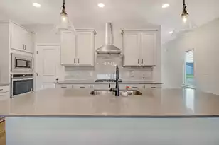 299 Lucca Dr, Summerville, SC 29486 - Photo 5