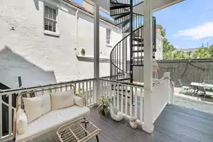 68 Vanderhorst St, Charleston, SC 29403 - Photo 33