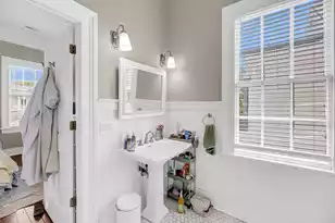 68 Vanderhorst St, Charleston, SC 29403 - Photo 19