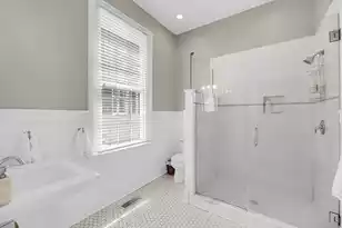 68 Vanderhorst St, Charleston, SC 29403 - Photo 21