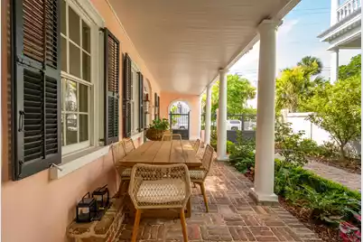 42 Battery Street S, Charleston, SC 29401 - Photo 15