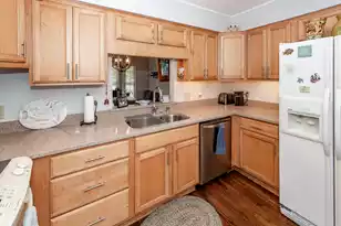 1301 Audubon Ct, Summerville, SC 29485 - Photo 9