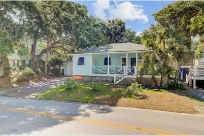 504 Cooper Avenue E, Folly Beach, SC 29439 - Photo 3