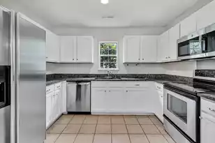 5134 Thornton Dr, Summerville, SC 29485 - Photo 5