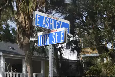 916 E Ashley Avenue, Folly Beach, SC 29439 - Photo 5