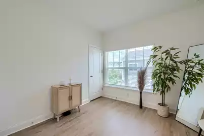 1263 Allusion Lane #402, Mount Pleasant, SC 29466 - Photo 17