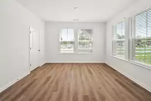 4633 Forest Hills Dr, North Charleston, SC 29418 - Photo 7