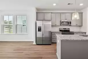 4633 Forest Hills Dr, North Charleston, SC 29418 - Photo 5