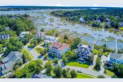 2196 Beckenham Drive, Mount Pleasant, SC 29466 - Photo 7