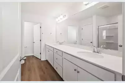 4633 Forest Hills Drive #1402, North Charleston, SC 29418 - Photo 9