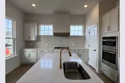 527 Ivy Green Lane, Summerville, SC 29486 - Photo 11