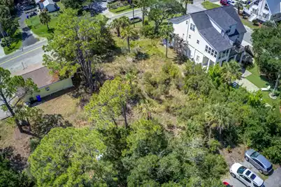 208 Indian Avenue W, Folly Beach, SC 29439 - Photo 7