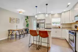 1807 Debbenshire Dr, Charleston, SC 29407 - Photo 7