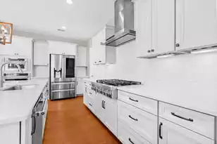 1821 Mead Ln, Charleston, SC 29414 - Photo 3