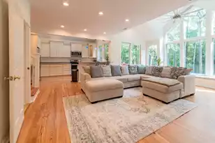 5654 Middle Creek Rd, Ravenel, SC 29470 - Photo 9