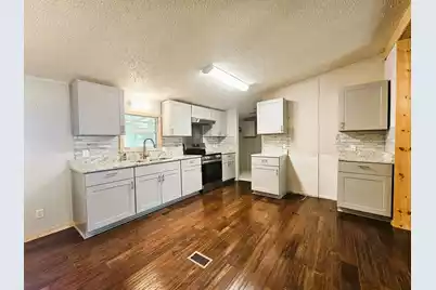 1075 Mockingbird Lane, Manning, SC 29102 - Photo 13