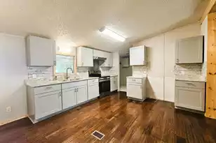 1075 Mockingbird Ln, Manning, SC 29102 - Photo 13