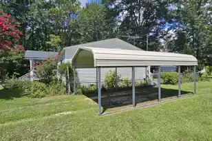 1075 Mockingbird Ln, Manning, SC 29102 - Photo 5