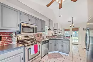 111 Jarett Rd, Summerville, SC 29485 - Photo 11