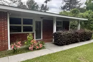 201 Overhill Dr, Walterboro, SC 29488 - Photo 3