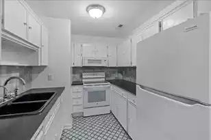 3 Town Park Ln, James Island, SC 29412 - Photo 13