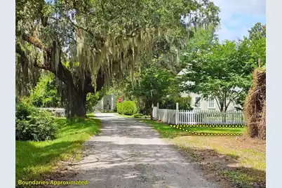 310 Drayton Street, McClellanville, SC 29458 - Photo 3