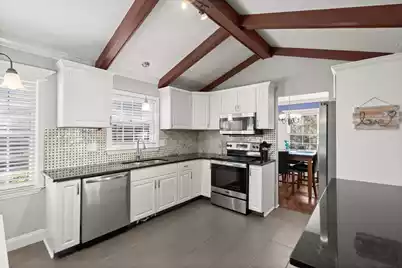104 Tyvola Drive, Summerville, SC 29485 - Photo 17
