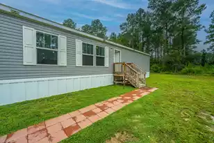 204 Wyman Rd, Eutawville, SC 29048 - Photo 9