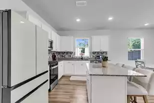 259 Bradford Pointe Dr W, Summerville, SC 29486 - Photo 11