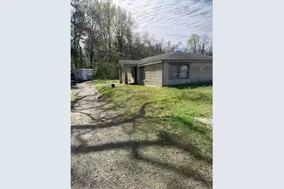 2323 Elder Avenue, North Charleston, SC 29406 - Photo 3