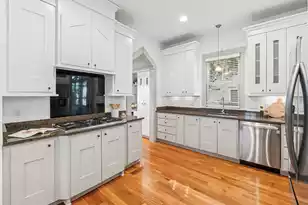 22 Frogmore Rd, Mount Pleasant, SC 29464 - Photo 3