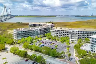 341 Cooper River Dr, Mount Pleasant, SC 29464 - Photo 3