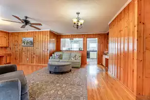 319 Hampton Street E, Elloree, SC 29047 - Photo 17