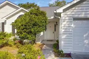 1310 Pilsdon Crest, Mount Pleasant, SC 29464 - Photo 3