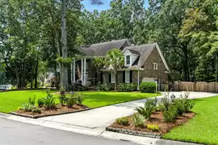 123 Huckleberry Ln, Summerville, SC 29485 - Photo 9